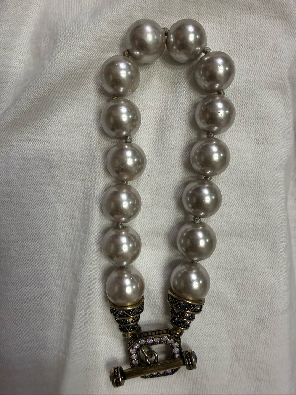 Heidi Daus Gray Faux Pearl Statement Necklace Blue & AB Crystal toggle signed